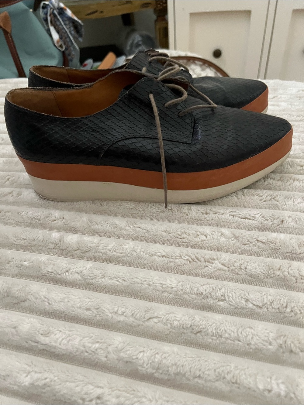 Women’s Black Textured Lace-Up Platform Shoes w/ Striped Sole—great condition!